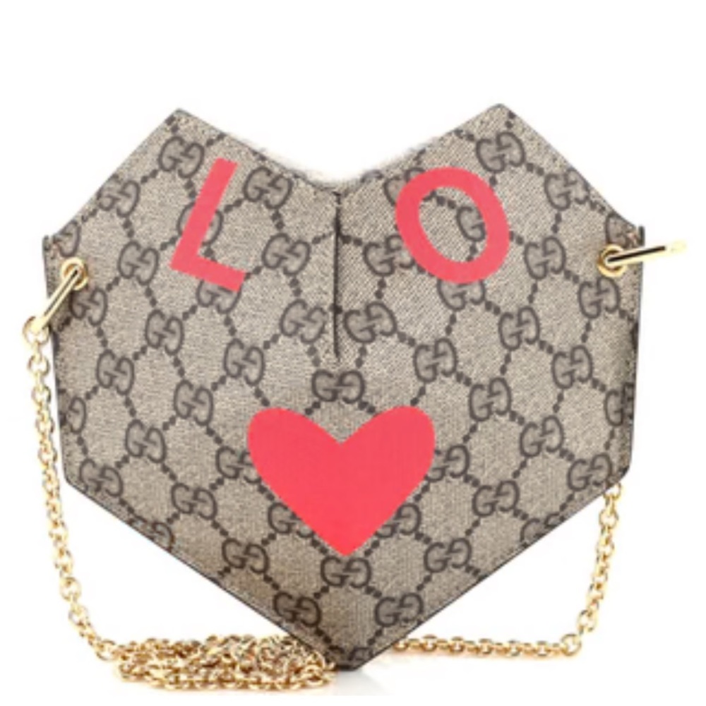 Used in excellent condition authentic Gucci heart love valentines crossb…